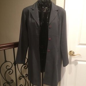 Alyn Paige Long Gray Blazer